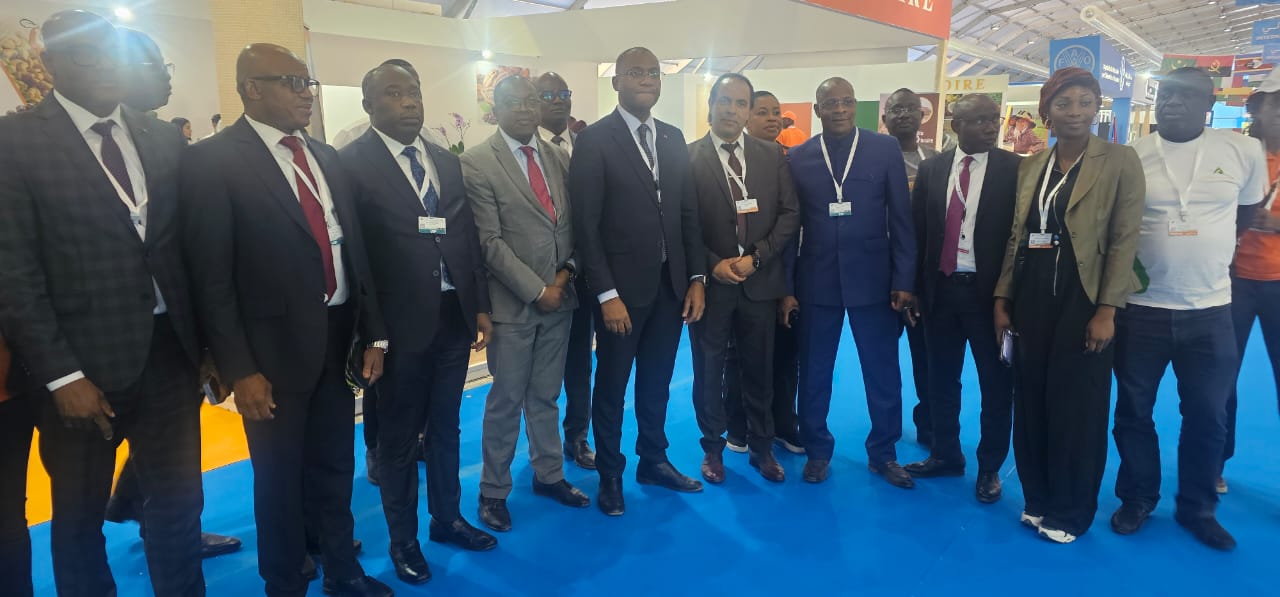 Professionnels lors d'un salon de l'agriculture